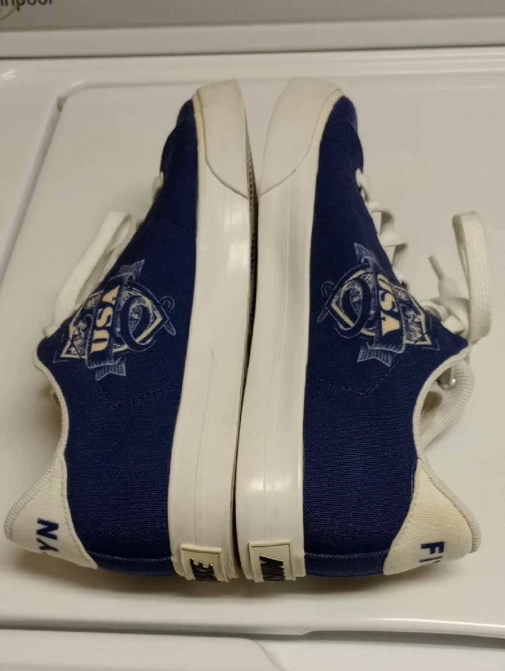 NIKE ID BY YOU NAVY BLUE & WHITE AMERICAN SPIRIT EMBLEM CUSTOM MADE SNEAKERS